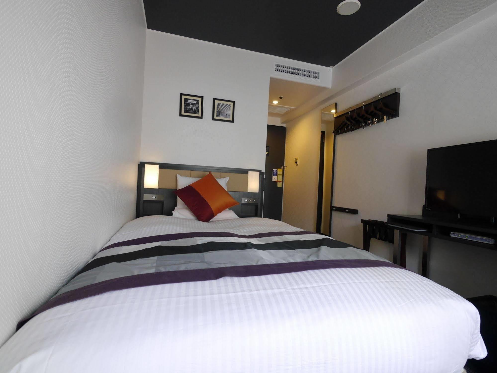 Hotel Mystays Shinsaibashi Osaka Exterior photo